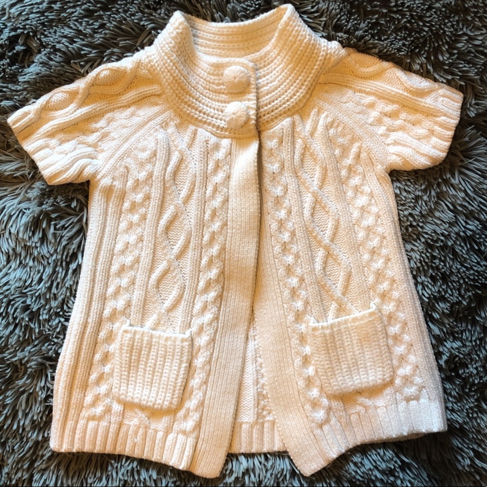 EUC Adorable Cable Knit Sweater